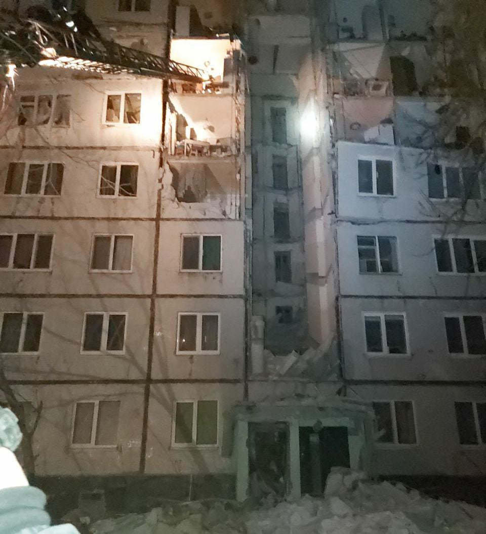 Apartment building in Kharkiv damaged by Russian strikes